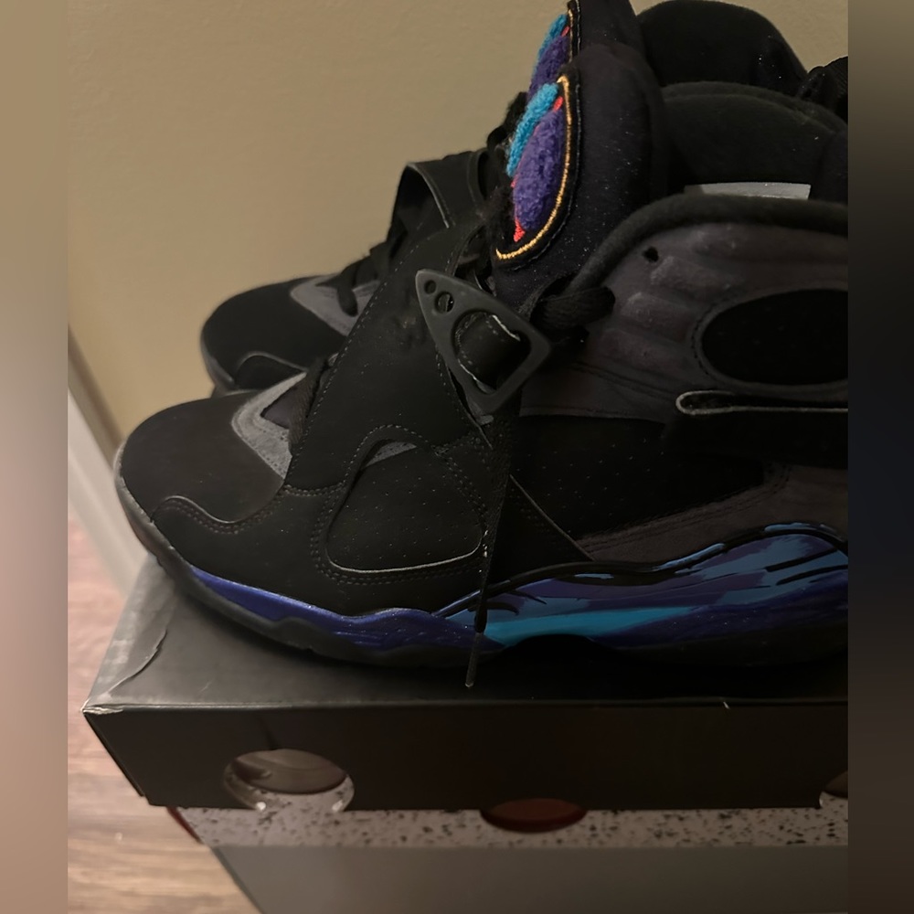 Aqua 8 Jordan’s Retro 2007 Size 8